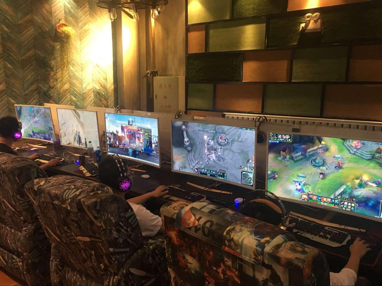 lol网吧特权,英雄联盟战斗之夜奖励怎么领取?