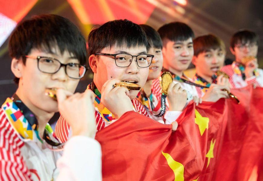英雄联盟韩服账号购买,xbox网页端如何买游戏?