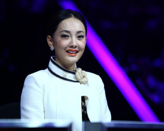 dnf战争女神（请问维也纳女神为什么要断臂）