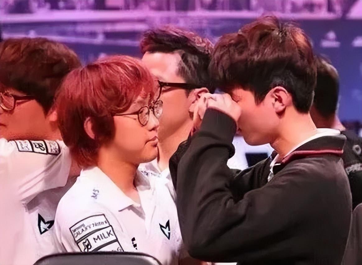 lol6级成就（英雄联盟英雄成就怎么升7级）
