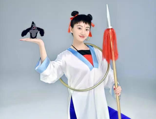 莲花童子哪吒演员表,吴佳怡演哪吒降妖记的时候几岁?
