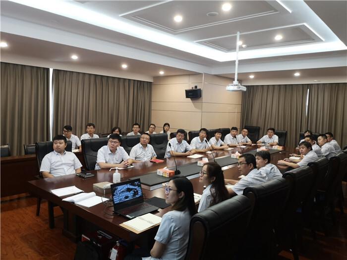明日之洗礼 春华,学校教育只负责课本上的教学?