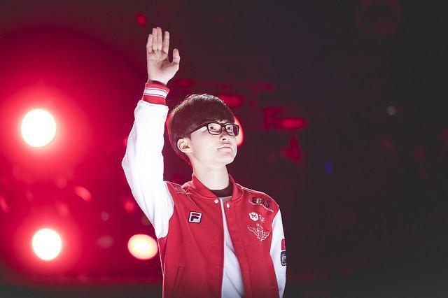 lol韩国战队,李宁英雄联盟战队叫什么?