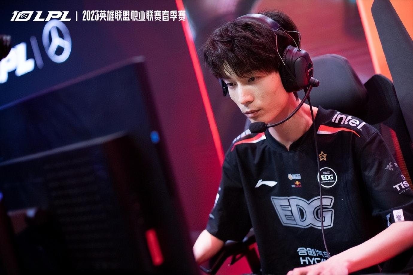 EDG世界冠军,LMS网友热议IG40滴血翻盘EDG?