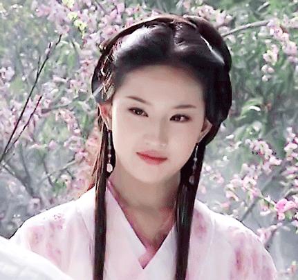轻物女,曾经叫板郭德纲的相声博士现在怎么样了?