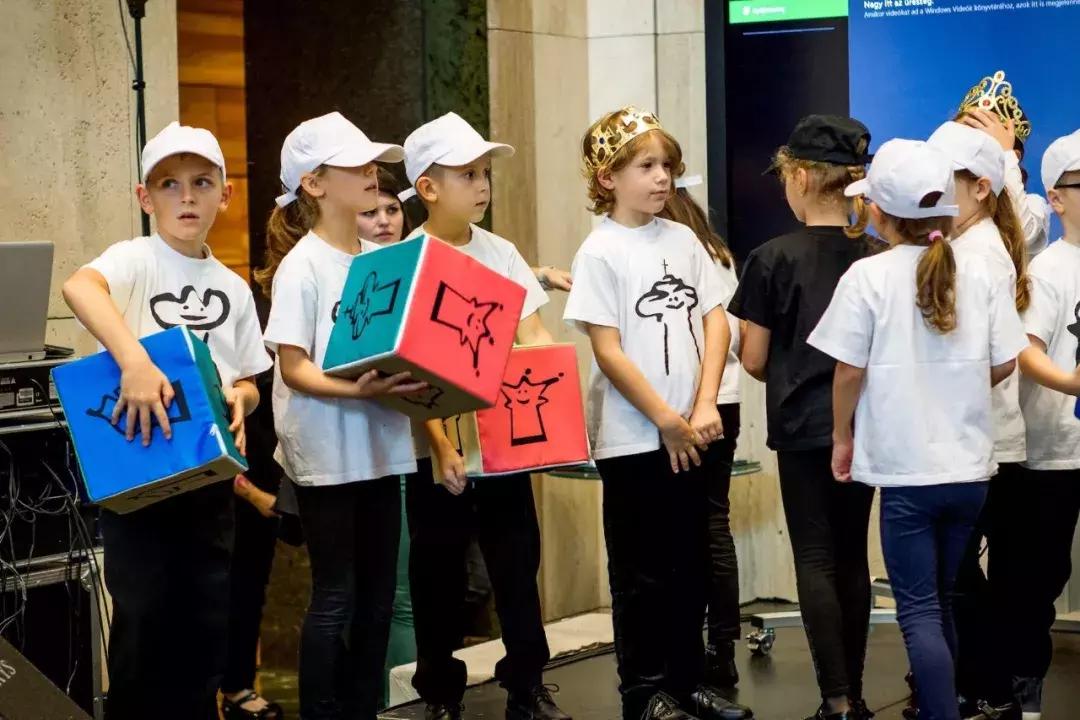 cf神秘营地卡灯（一句话证明你玩过穿越火线）